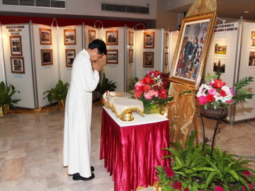 The-64th-Anniversary-of-St-Louis-Marie-2011-07.jpg