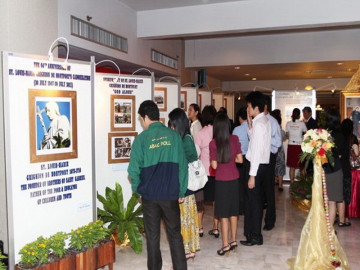 The-64th-Anniversary-of-St-Louis-Marie-2011-10.jpg