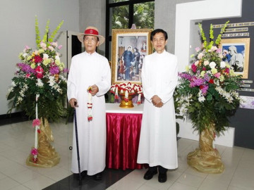 The-65th-Anniversary-of-St-Louis-Marie-2012-09.jpg